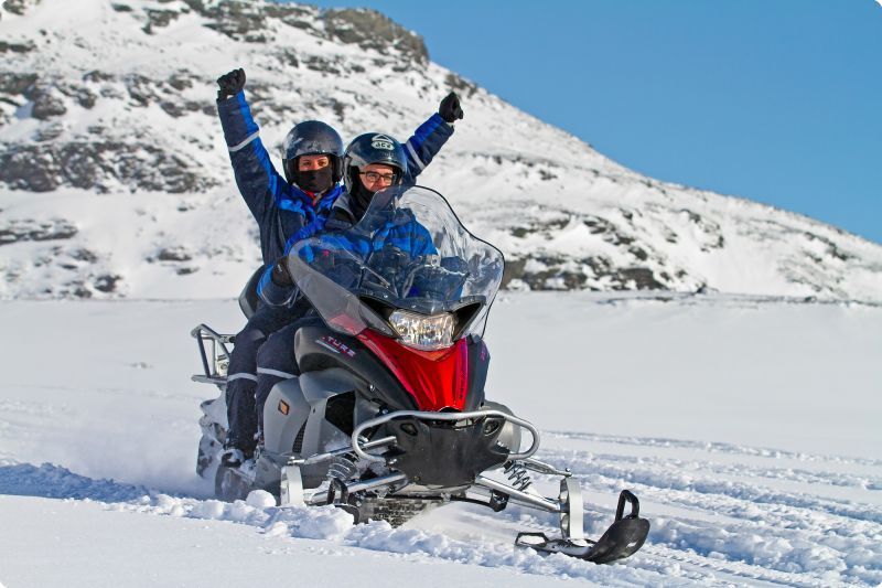 Snowmobile ©Lyngsfjord