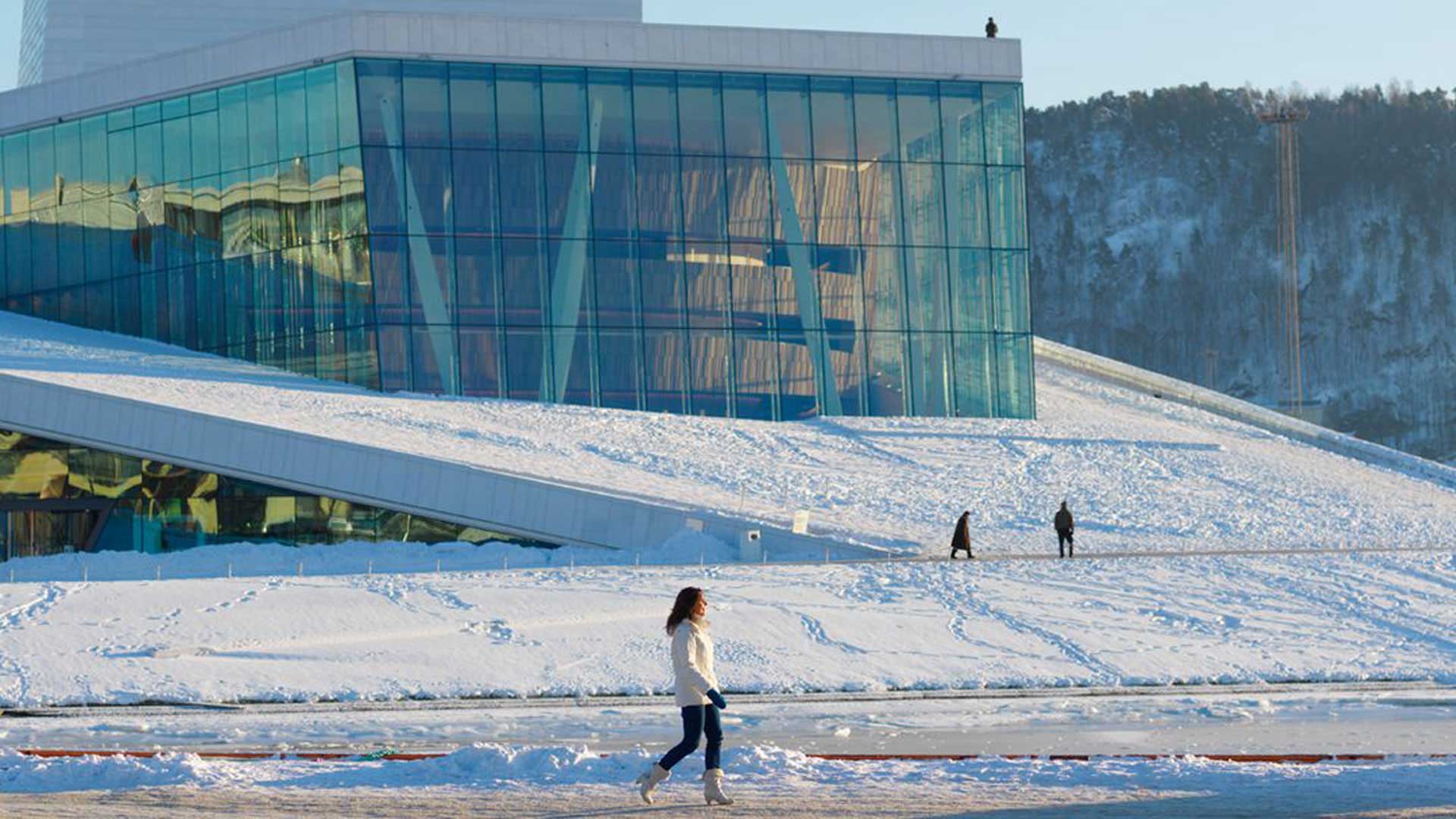 Oslo Opera House during Winter -  ©visitnorway.com  / Terje Borud